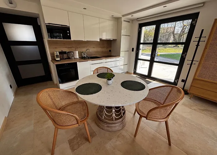 Seigneur Apartment *